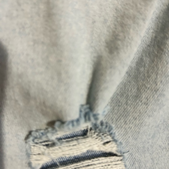 Old Navy Light Blue Cropped Women's Jeans - Picture 3 of 5